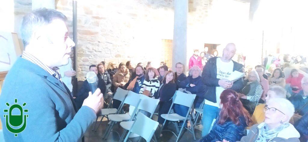 Ivan Alonso y vecinos Casco Antiguo. 14 nov 24