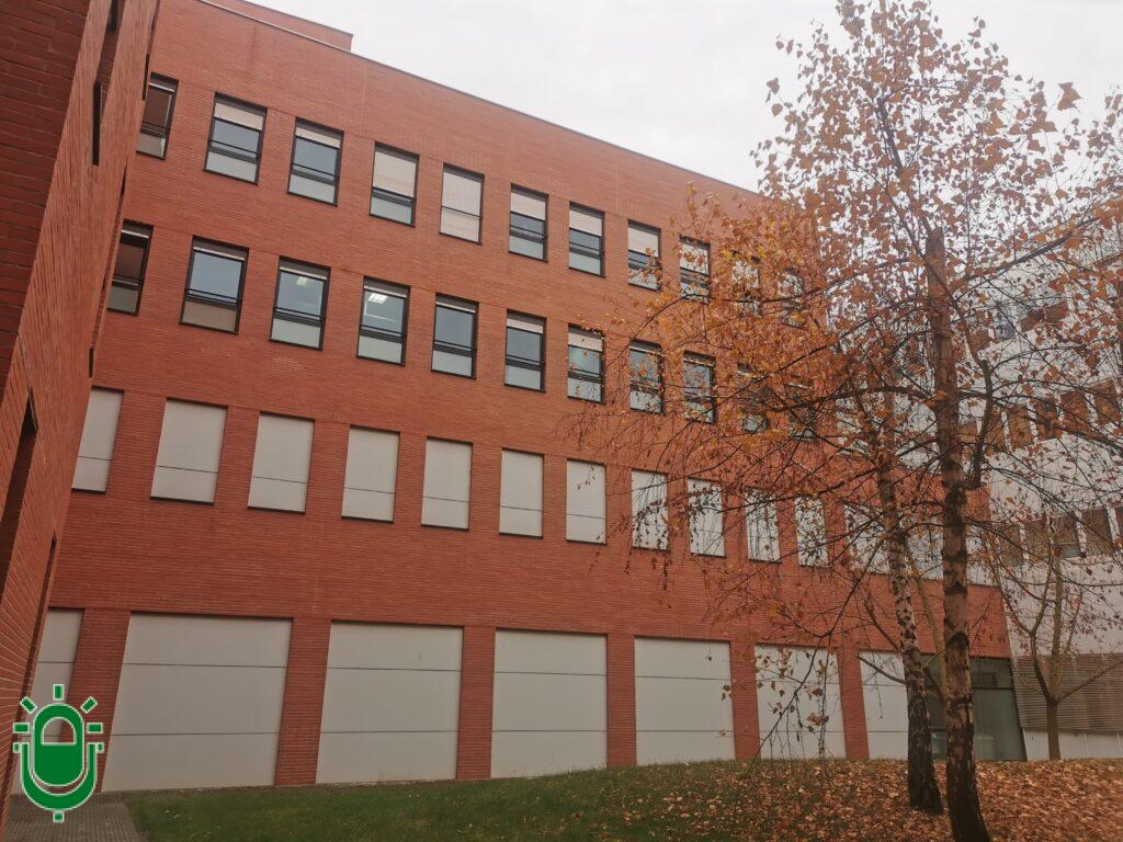 Interior patio Hospital del Bierzo (1)
