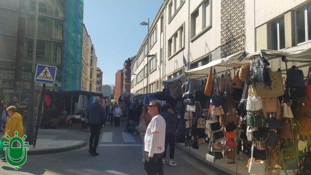 Mercadillo de Ponferrada. 23 abril 2025. Festivo y abierto (3)