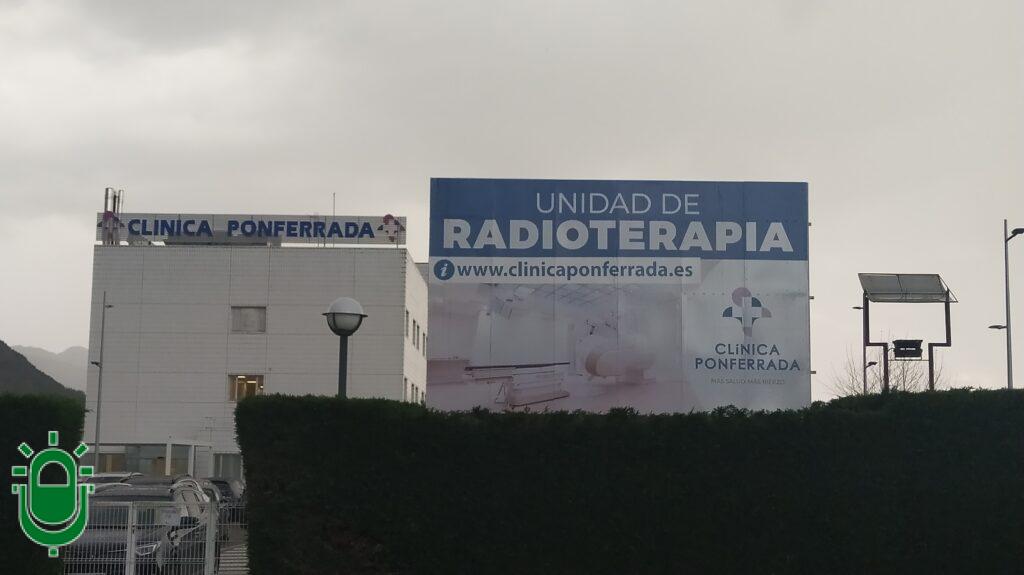 Cartel Radioterapia en Clínica Ponferrada
