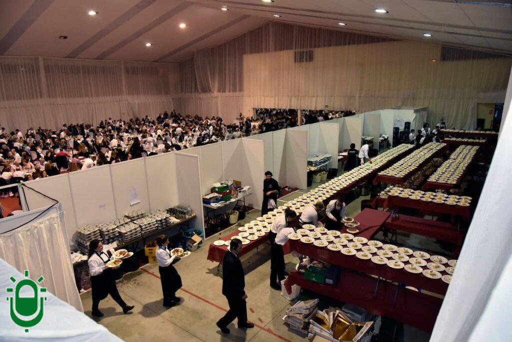 Cena Festival del Botillo de Bembibre (panoramica)