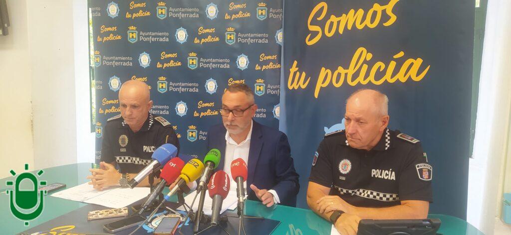 Policía Municipal. Arturo Pereira, Carlos Cortina y Aquilino Borraz. 8 octubre 25 (2)