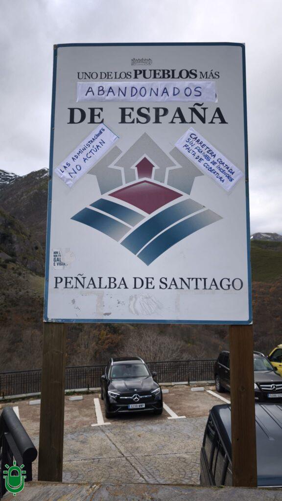 Vecinos de Peñalba cambian el cartel. Diciembre 2025