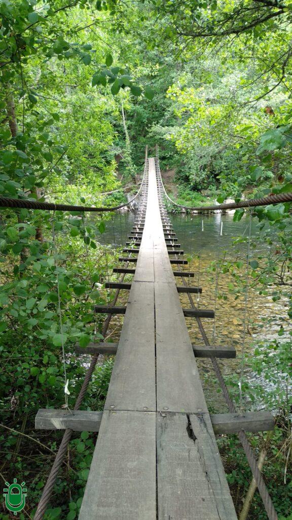 Puente colgante de Villaverde de la Abadía (antes temporal febrero 2026)
