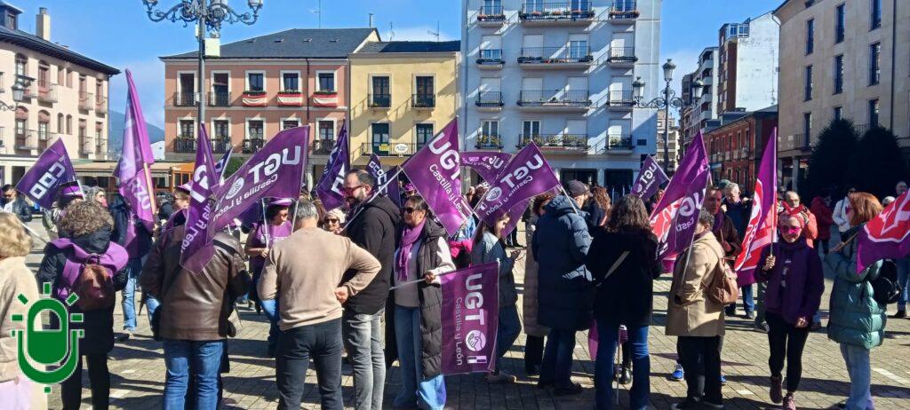 Día Mujeres. 8 marzo 2026. banderas de los sindicatos 2