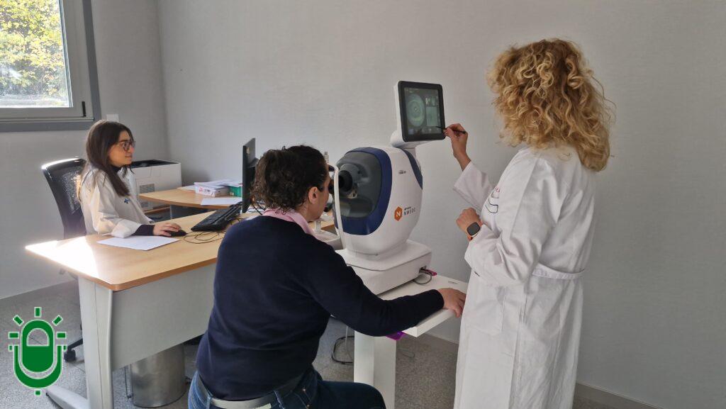 Los centros de salud de Ponferrada II y Toreno incorporan un nuevo servicio para detectar afecciones de la retina en pacientes con diabetes