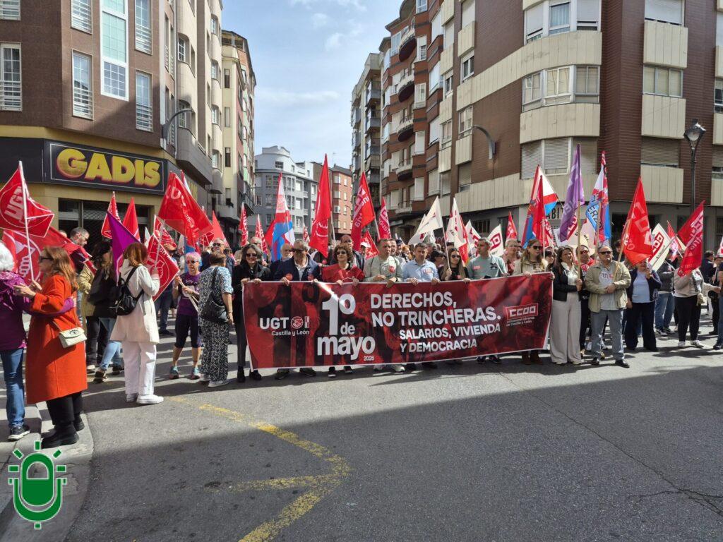 Decenas de personas se han manifestado, para reclamar mejoras