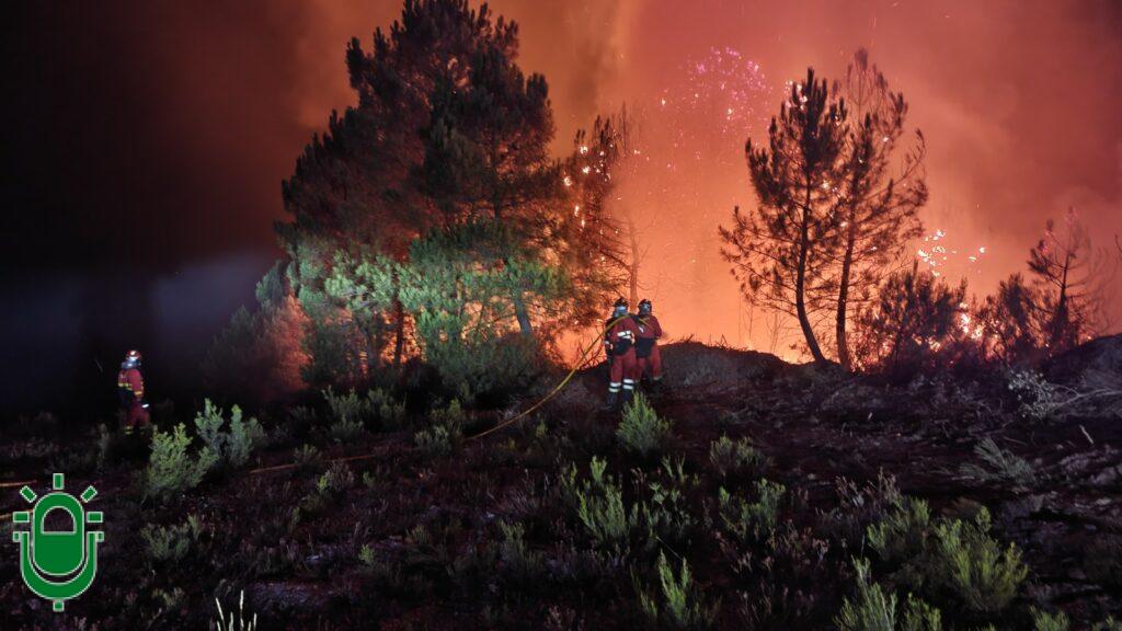 Hasta tres incendios forestales en el Bierzo, en el primer fin de semana de la época de «especial peligro»