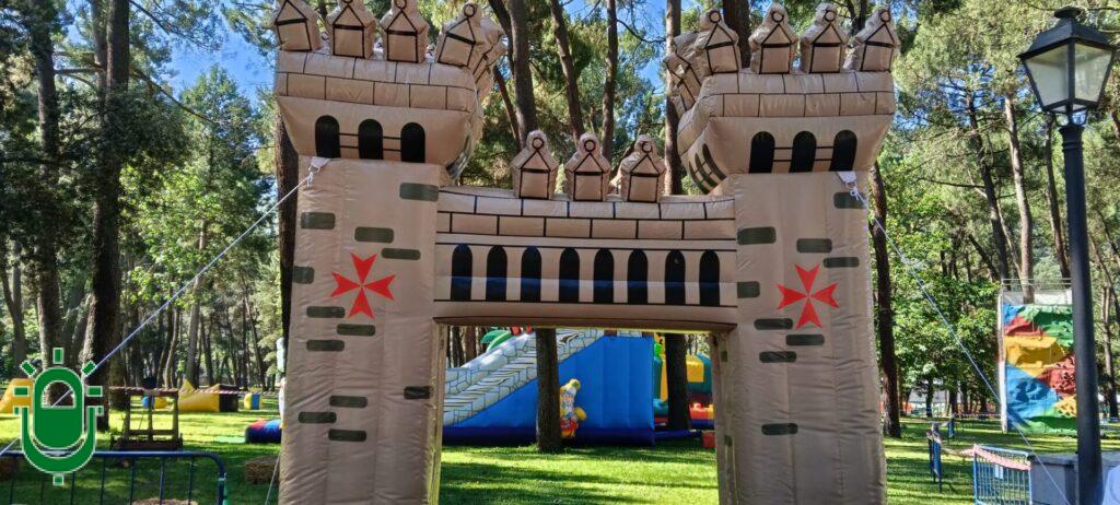 Entretenimientos infantiles en el prólogo de la Noche Templaria de Ponferrada