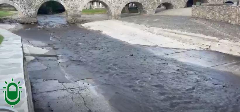 Tormentas y arrastres de cenizas dejan al Bierzo sin parte de sus playas fluviales, antes del fin de semana que trae más calor