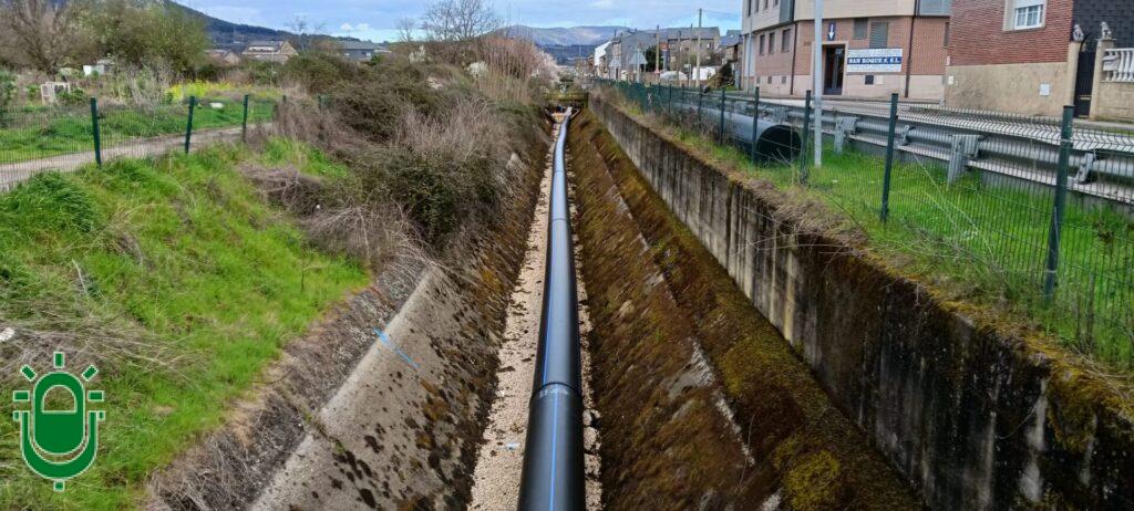 Comienza el riego a través de la nueva red de tuberías que sustituye las históricas acequias del Canal Bajo del Bierzo