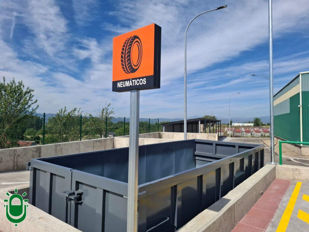 El Punto Limpio fijo de Ponferrada retoma su actividad tras concluir las obras de remodelación