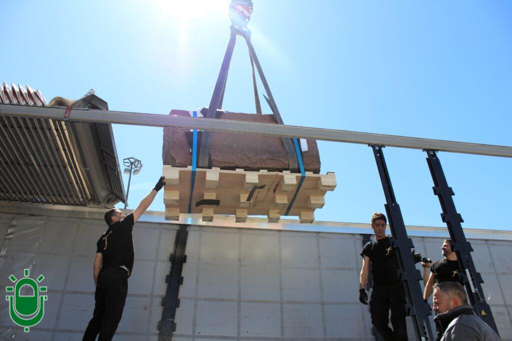 Comienza el montaje de la muestra dedicada a Chillida que se verá en la Térmica Cultural