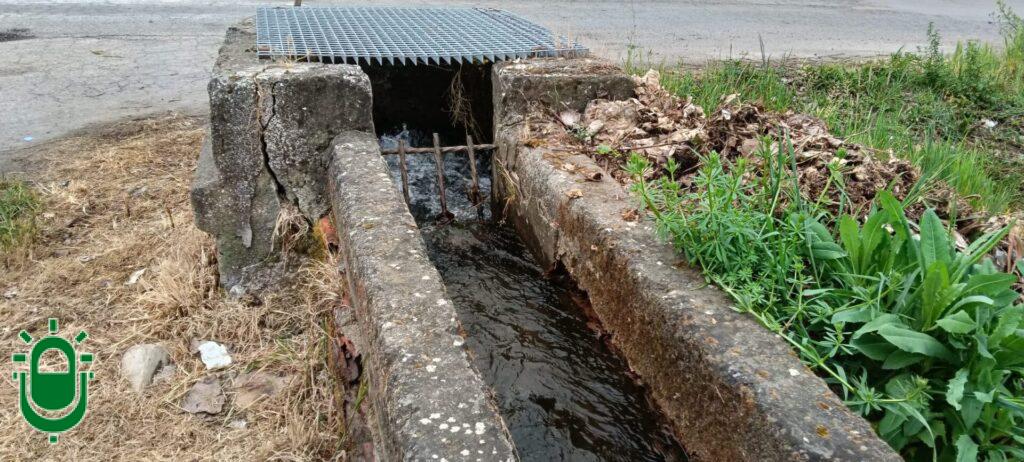 Activan una campaña de protestas y denuncias por el impacto de las obras de modernización del Canal Bajo del Bierzo, en fincas y huertas que se han quedado sin agua