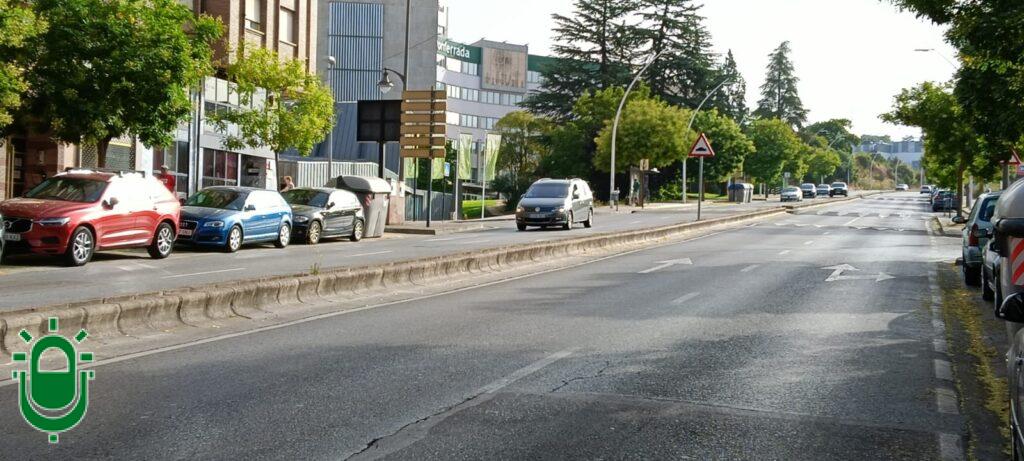 Avenida de Astorga. Ponferrada. pronto obras. 8 agosto 2026 (vista general frente al campus)