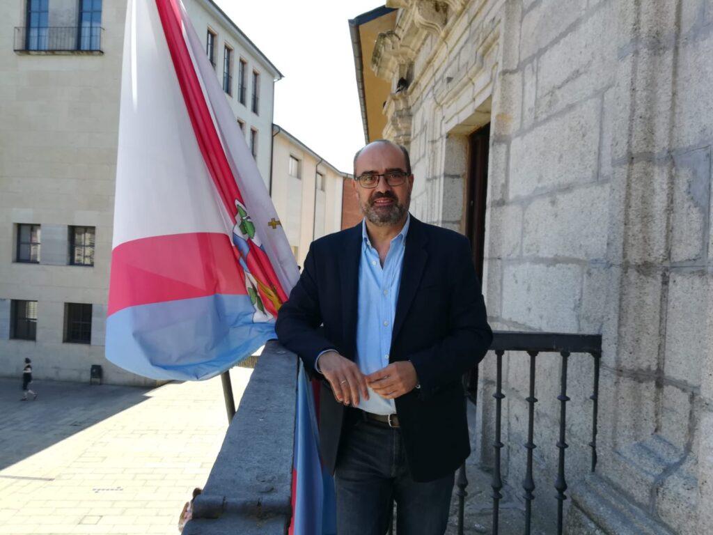 Ponferrada vuelve a reclamar a Diputación que se haga cargo de la carretera de Carracedo y no descarta ir a los tribunales