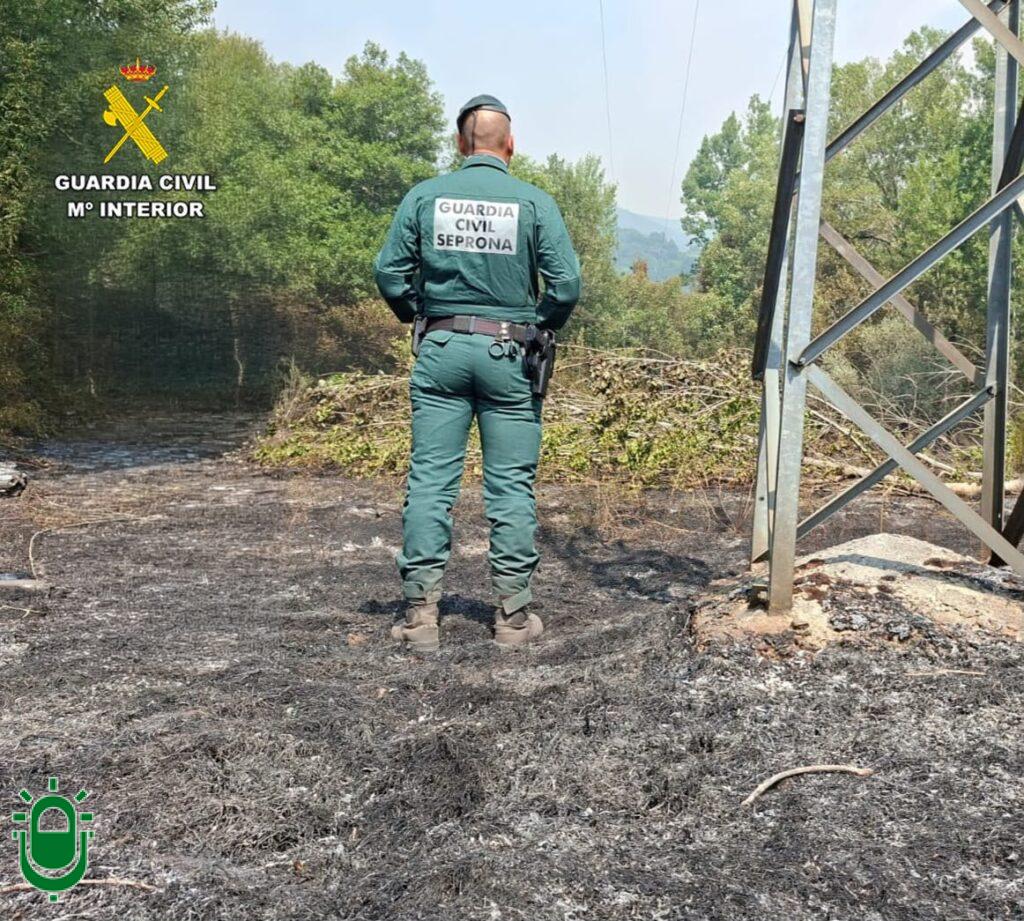 Ingresa en prisión la mujer detenida, acusada de provocar uno de los incendios forestales de este verano en Vega de Espinareda