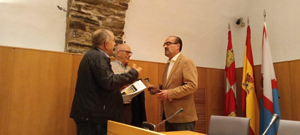El Ayuntamiento de Ponferrada dará prioridad a los trámites para la licencia de la futura Unidad de Radioterapia del Hospital del Bierzo