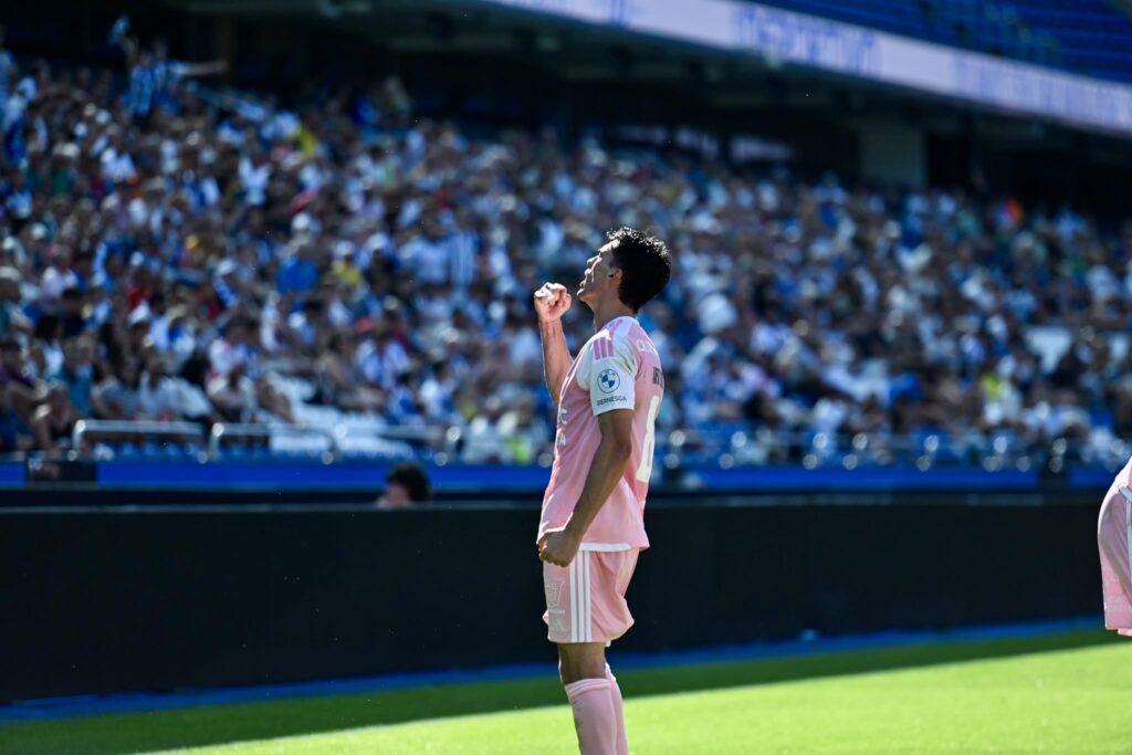 arturo celebra