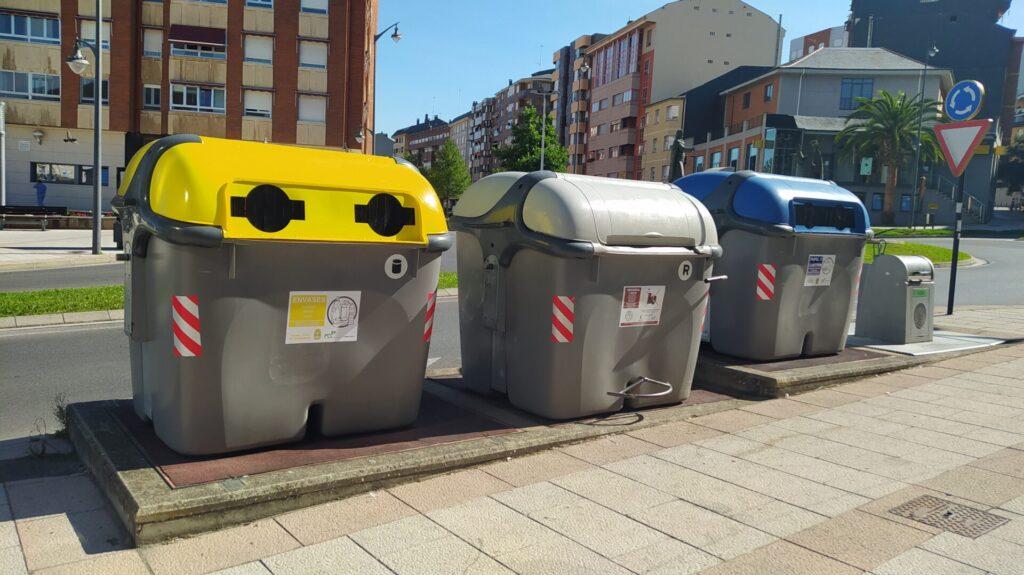 Ponferrada ordena la continuidad de la recogida de basuras y limpieza de calles a FCC para evitar perder el servicio