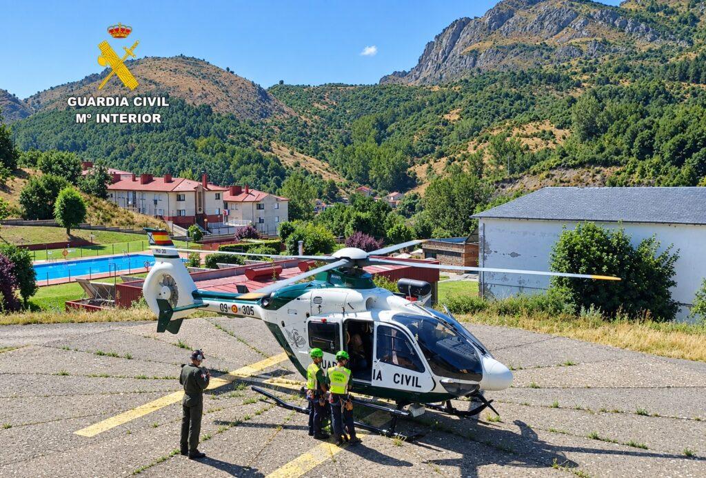 La Guardia Civil rescata a dos senderistas en el entorno del Pico Catoute