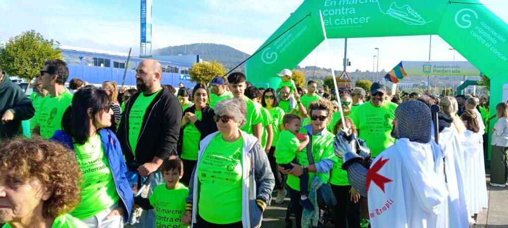 Marcha Cáncer Ponferrada 2026. Salida con templarios