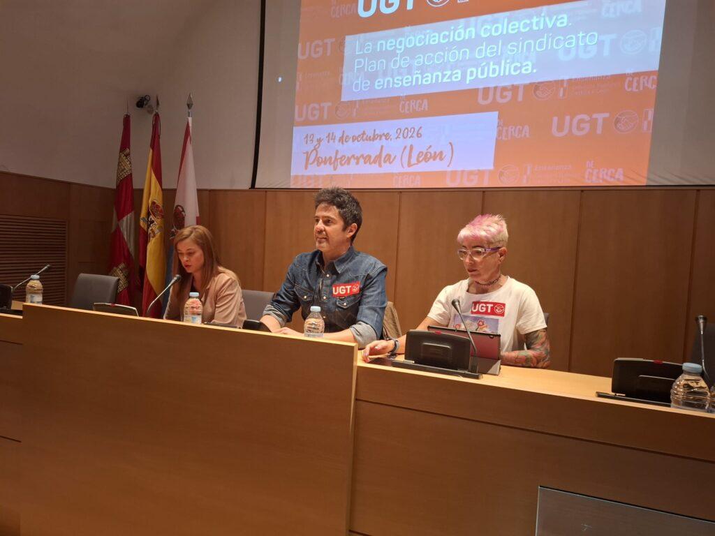 UGT denuncia en Ponferrada los problemas de los docentes en Castilla y León