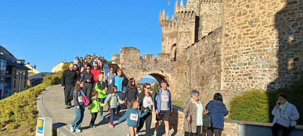 Ponferrada renueva su compromiso solidario con un nuevo éxito de su Marcha anual de ayuda a países en vías de desarrollo