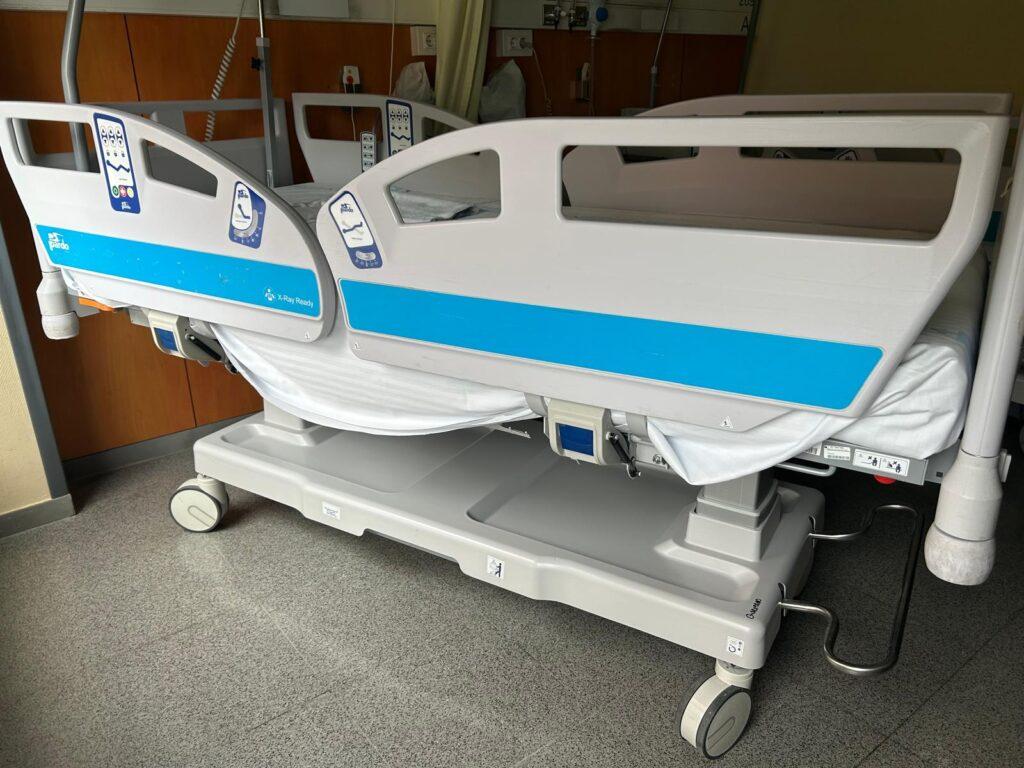 CSIF denuncia el mal estado de las camas del Hospital y la gerencia afirma que ya se están reparando