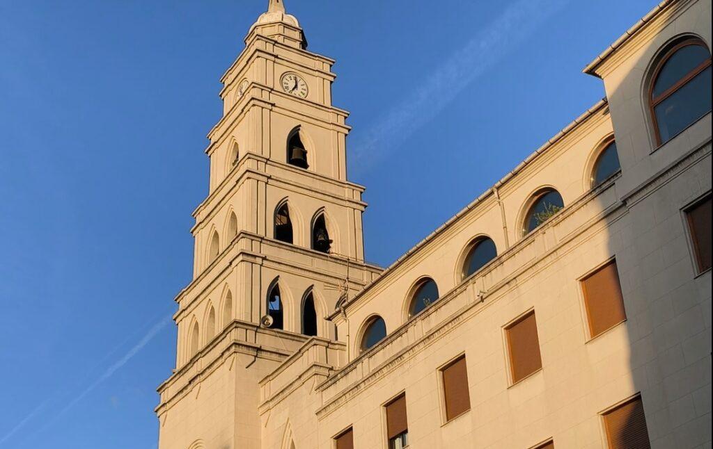 Vuelven a sonar las campanas de la Iglesia de San Ignacio tras una sentencia favorable al Obispado de Astorga